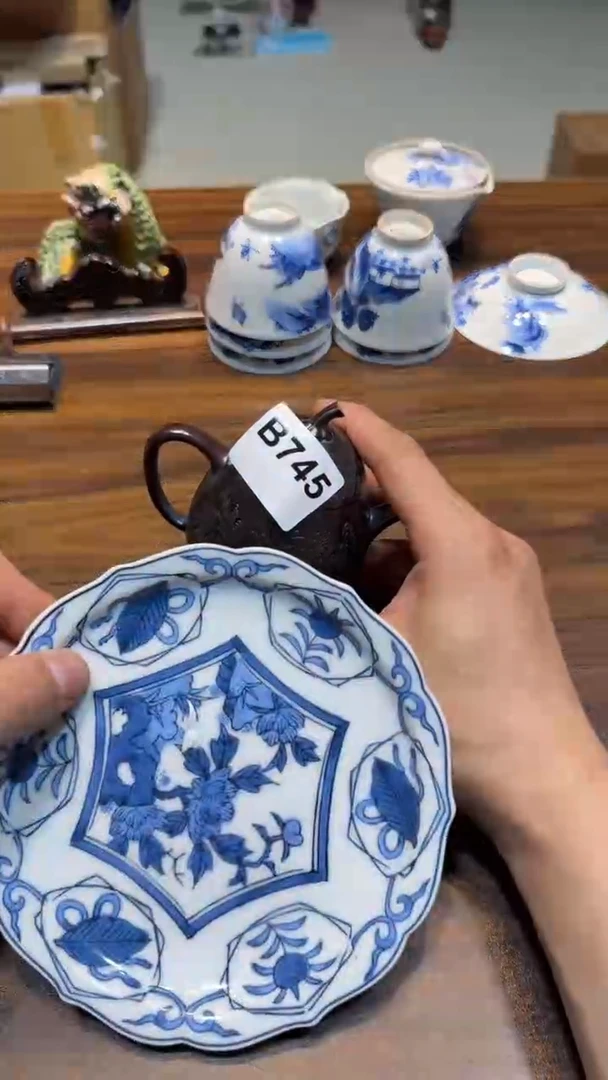 瓷片青*?哈哈哈哈哈745