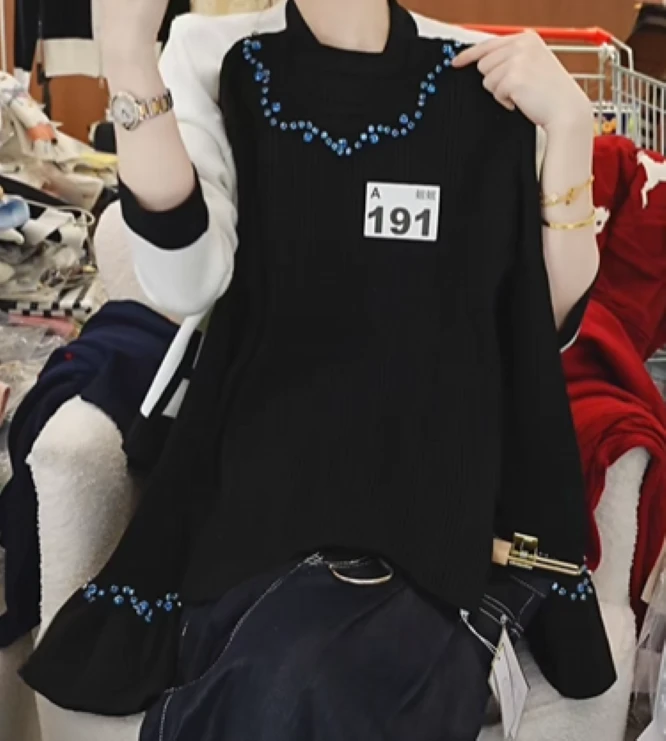 《妞妞》秋季新款亮钻针织打底衫01241065-黑色