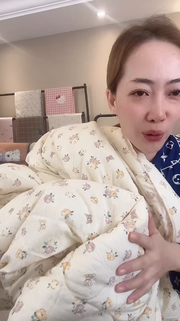 水洗棉双层纱花边秋冬被