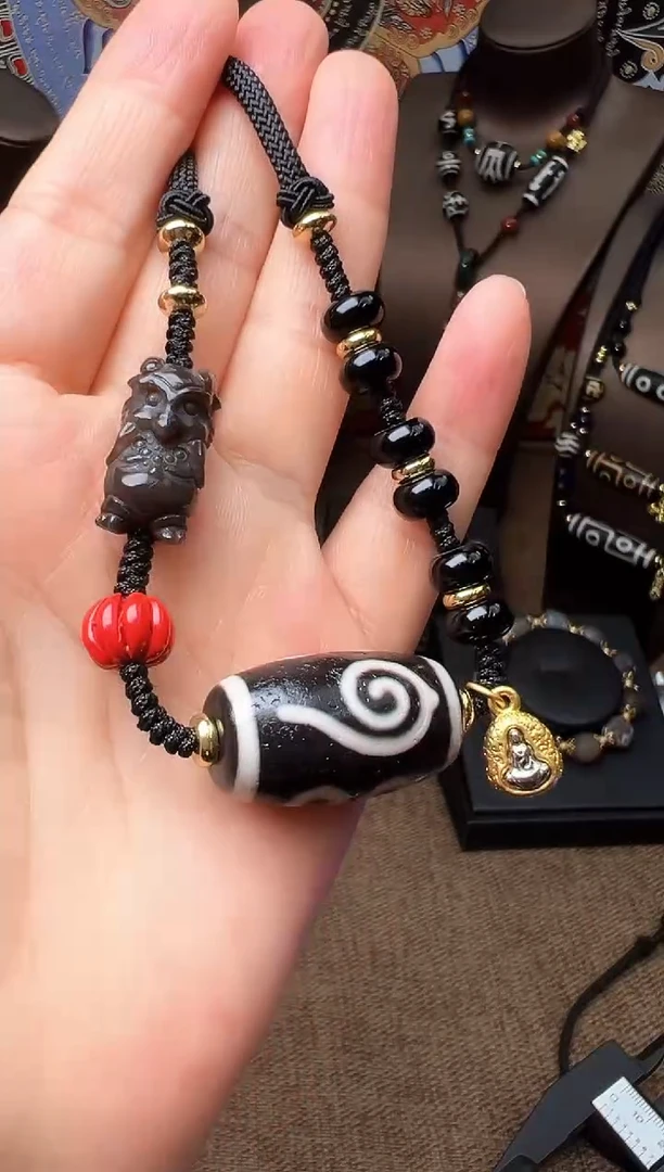 玛瑙/玉髓（覆膜）颈饰合金111