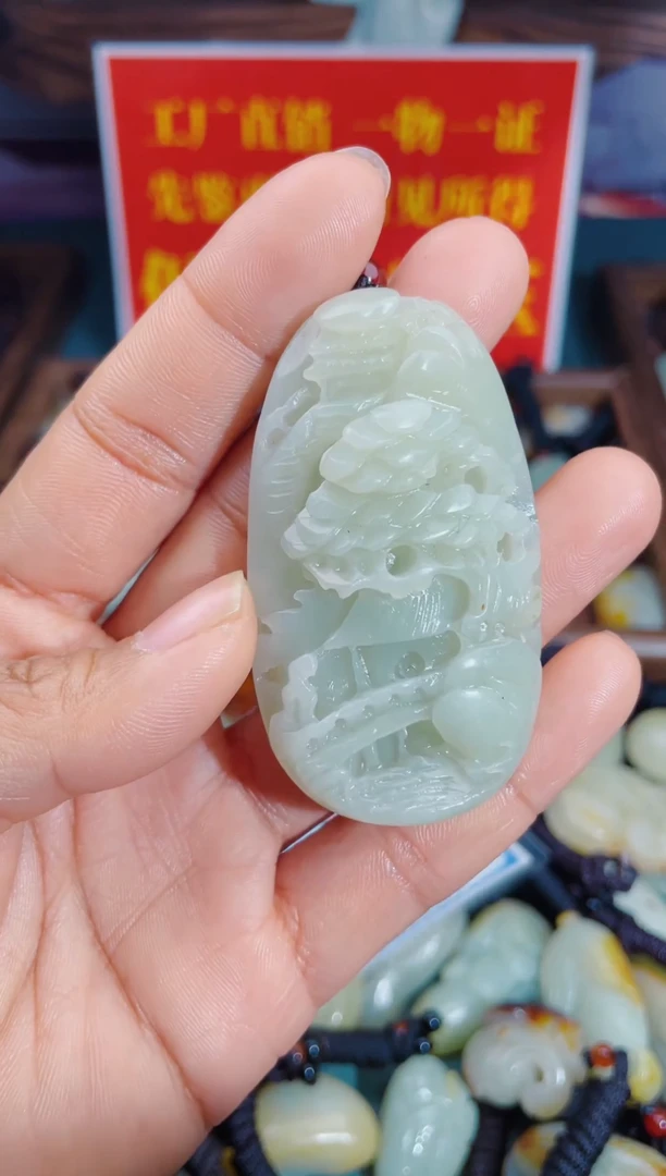 颈饰未镶嵌和田玉1