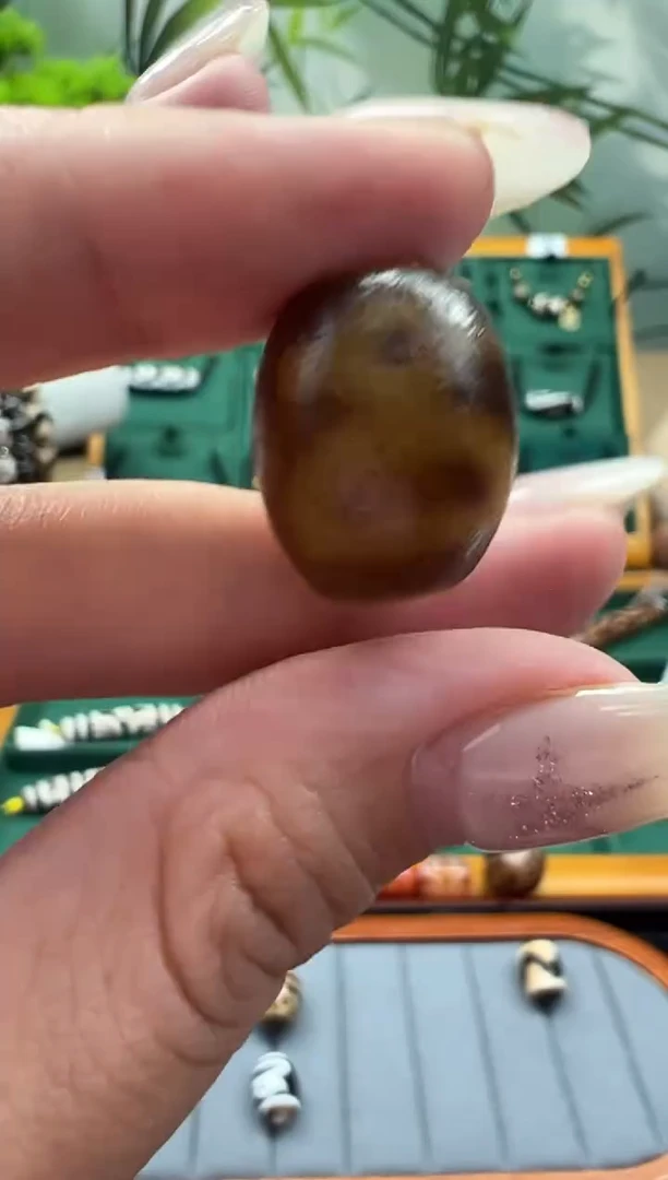 未镶嵌颈饰玛瑙/玉髓（覆膜）41.（微瑕随机发货）