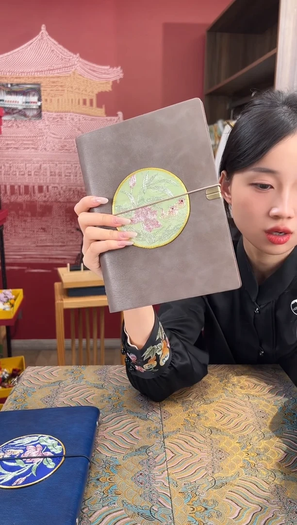 【闪购商品】刺绣苏绣手工刺绣本子