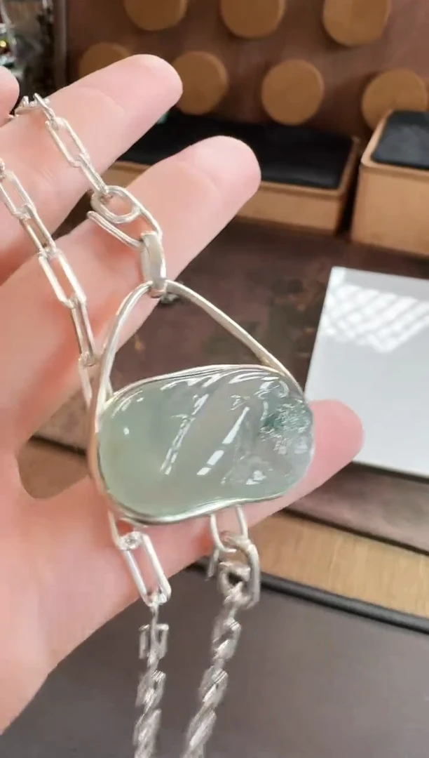 颈饰银S925镶嵌翡翠颈饰