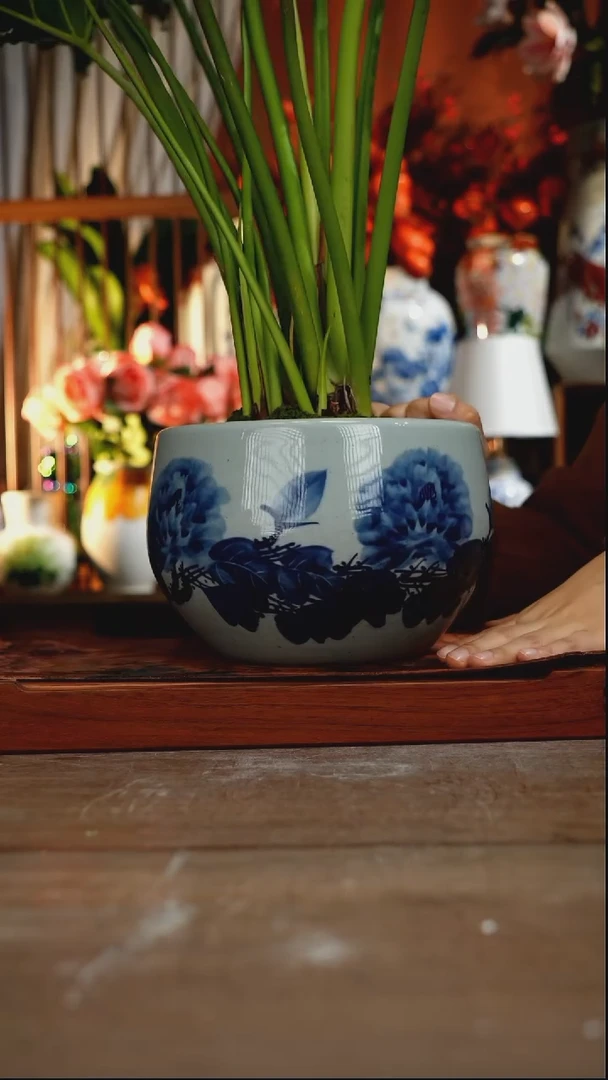 当代景德镇设计师釉下手绘陶瓷花瓶