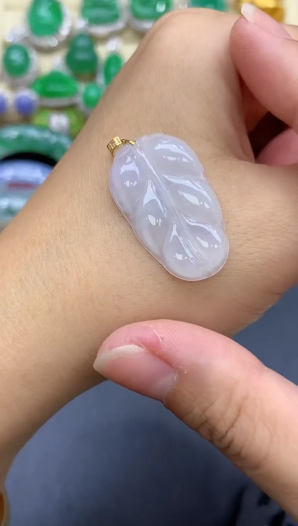 颈饰18K金镶嵌翡翠 2-中国好珍宝