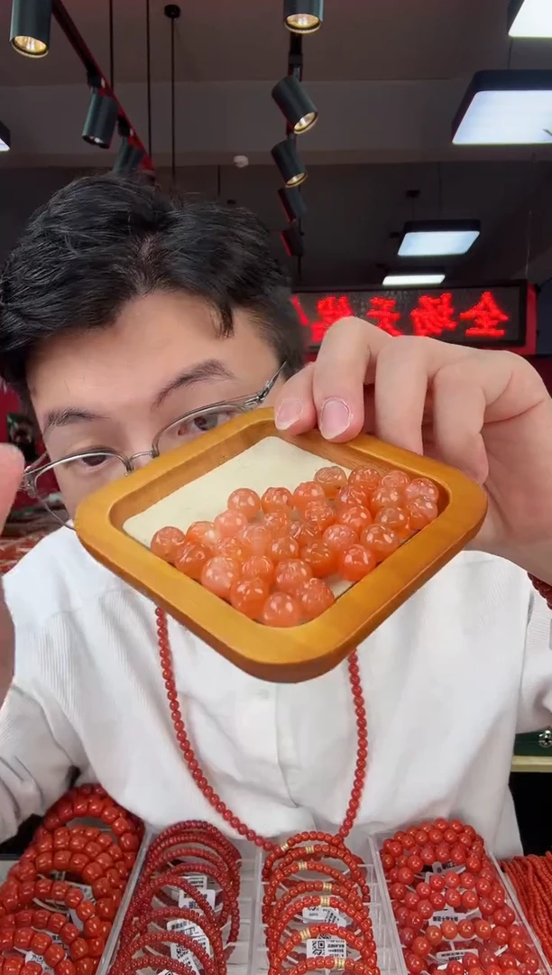 【闪购商品】南红玛瑙保山佛头单珠配饰未镶嵌（多样式发其一）