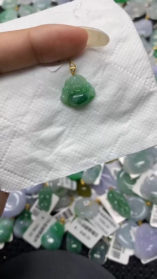 颈饰18K金镶嵌翡翠11111111111