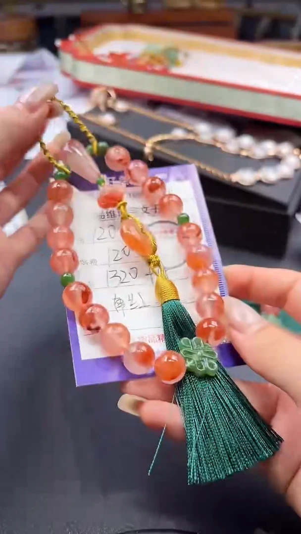颈饰未镶嵌南红玛瑙1****5100640486