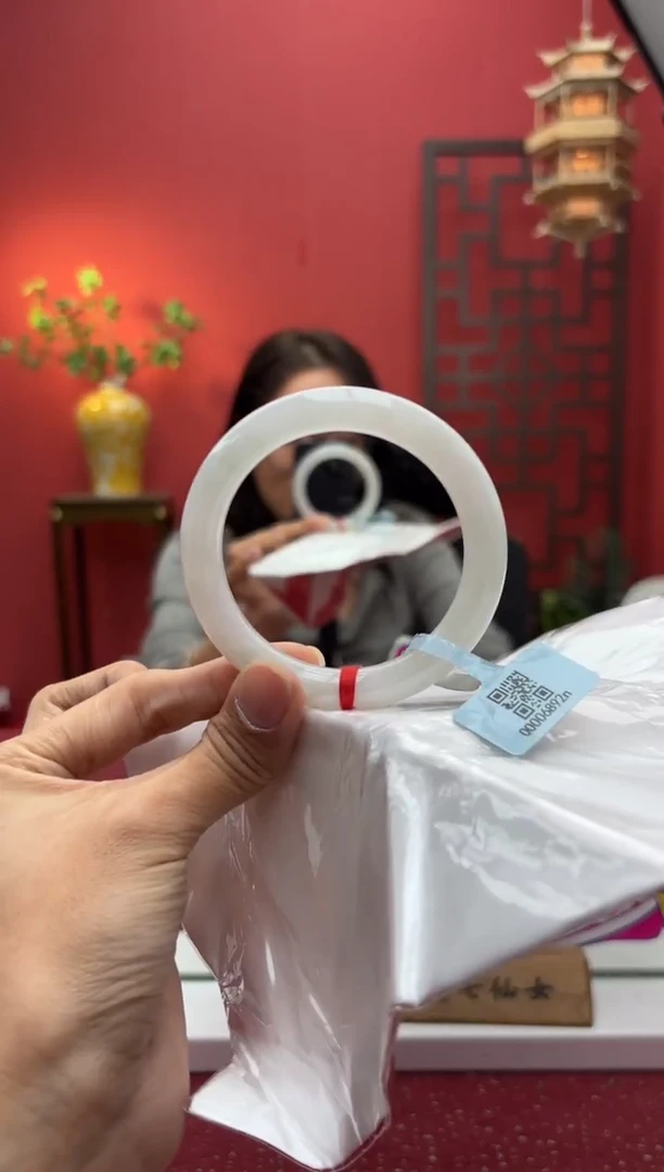 未镶嵌手镯（圆镯）翡翠翡翠手镯11