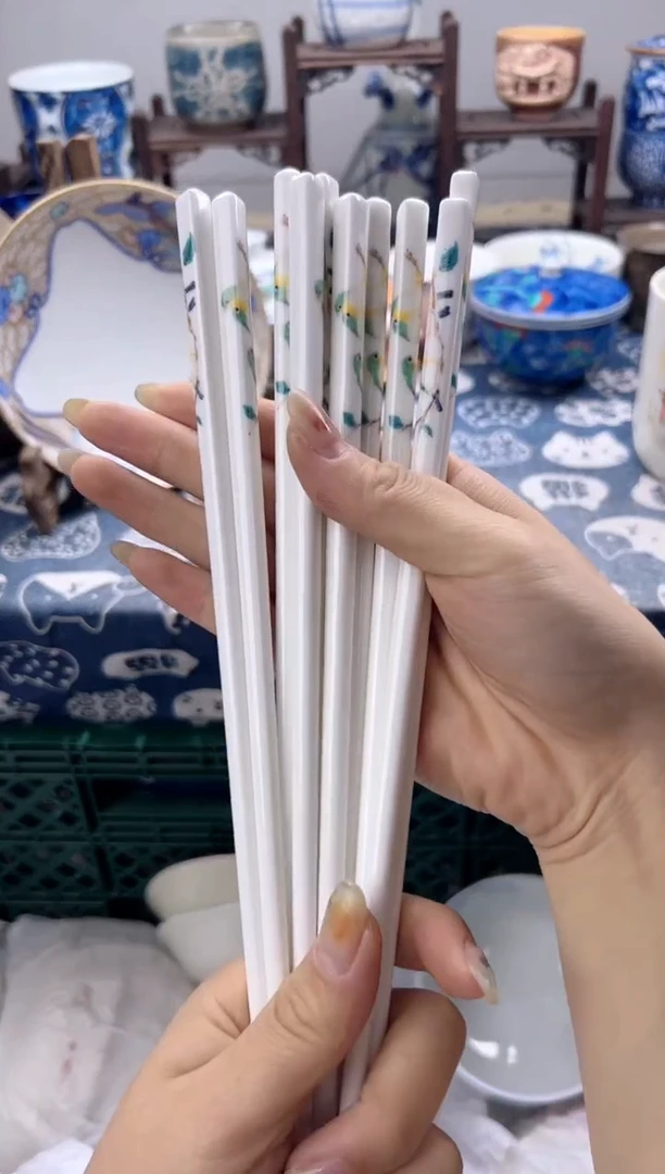 瓷片       筷子