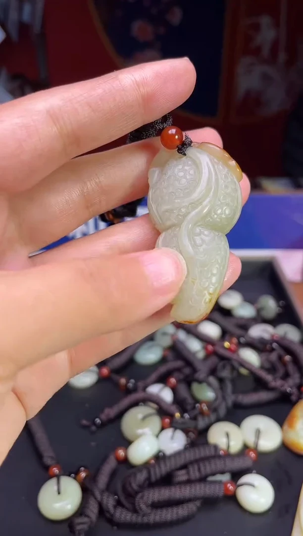 颈饰未镶嵌和田玉123