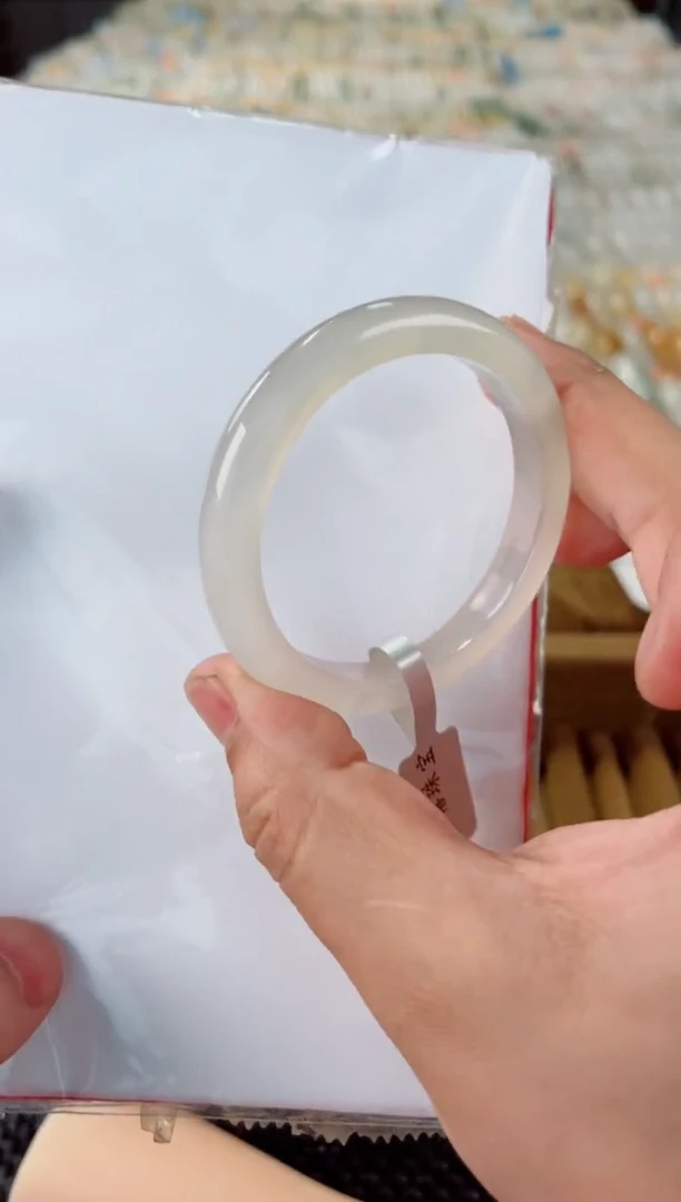 石英质玉手镯未镶嵌724