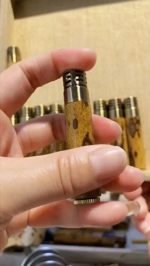 梅鹿竹精品火机一个