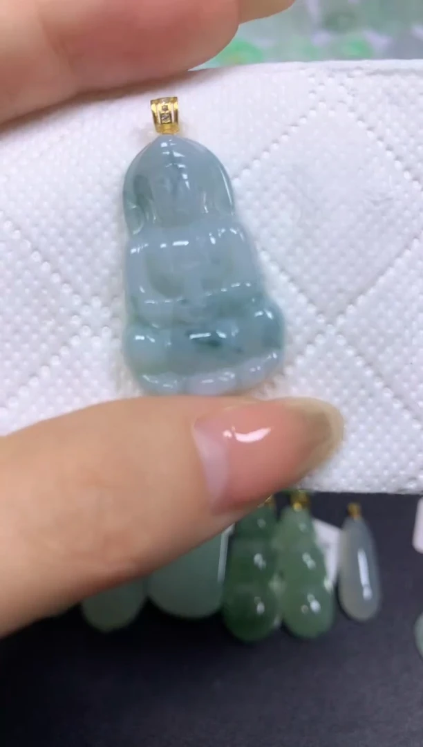 颈饰未镶嵌翡翠A货