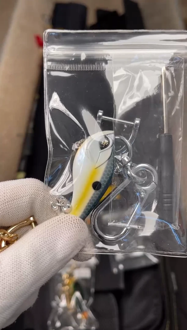 R****冂直播间挂件手工定制钥匙扣（默认微瑕）