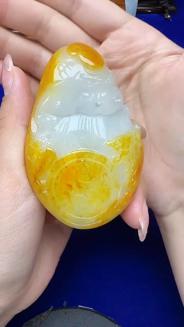 和田玉未镶嵌把件1