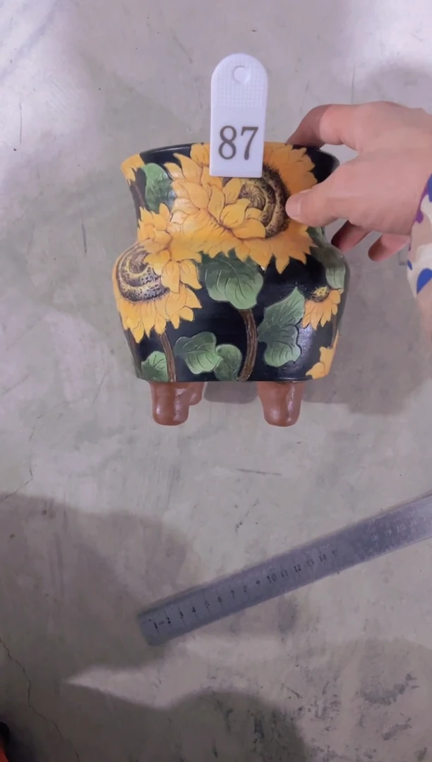 摆件杨*姐87陶花岛花盆罐—手工痕迹默认，大小会有1-2公分误差