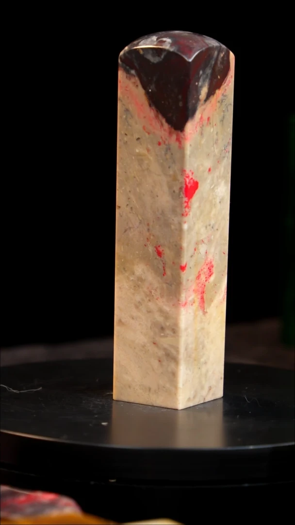 鸡血石刘关张鸡血石