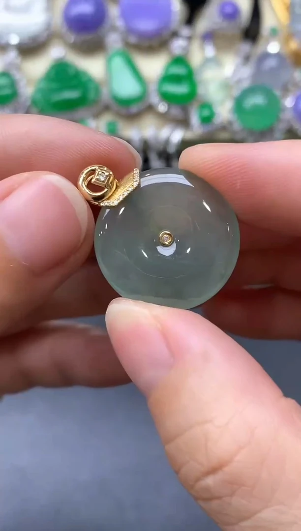 颈饰18K金镶嵌翡翠154中国好珍宝