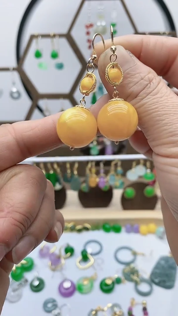 蜜蜡未镶嵌耳饰186蜜蜡