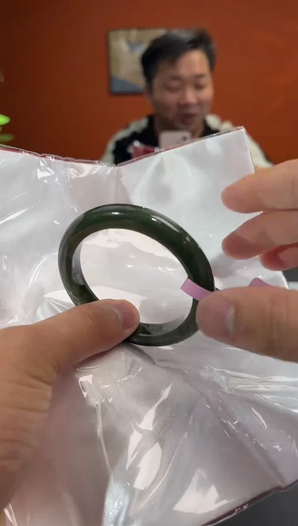 未镶嵌手镯翡翠5