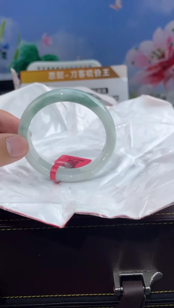 翡翠手镯未镶嵌39翡翠手镯