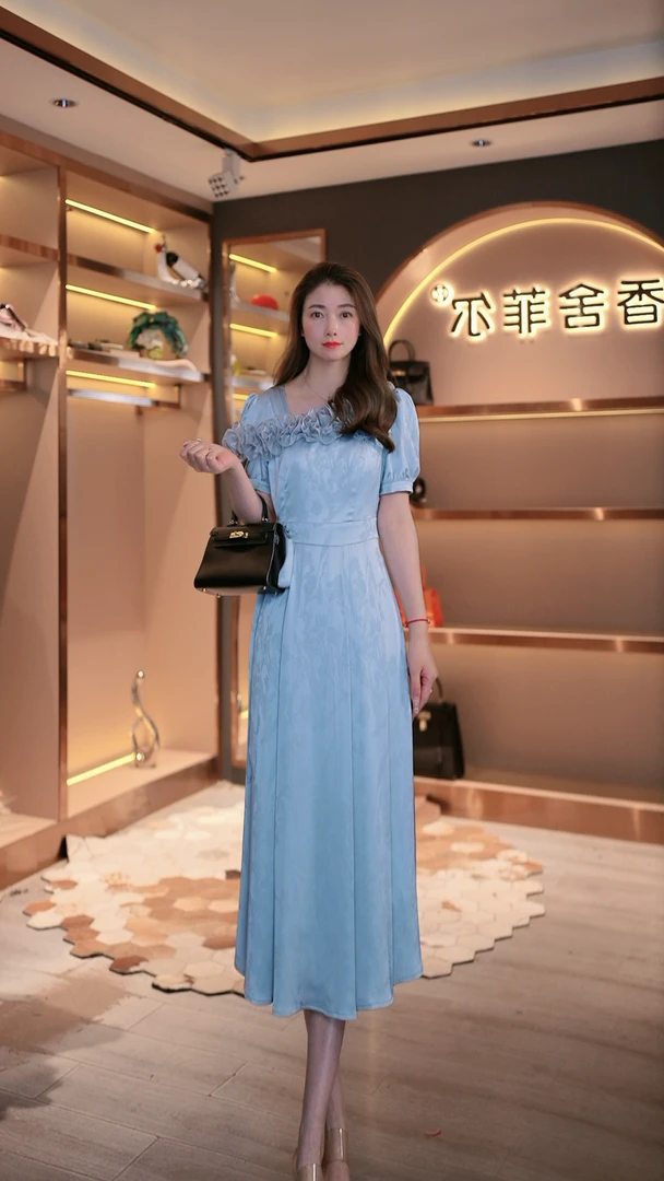【香舍菲儿】86387轻奢设计师款优雅气质修身时尚收腰连衣裙玲