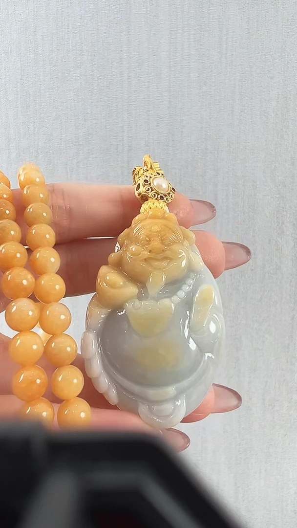 颈饰未镶嵌翡翠财神