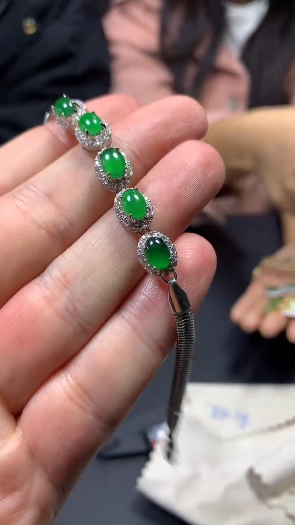 【闪购商品】翡翠手链未镶嵌0011626714/多样性发一