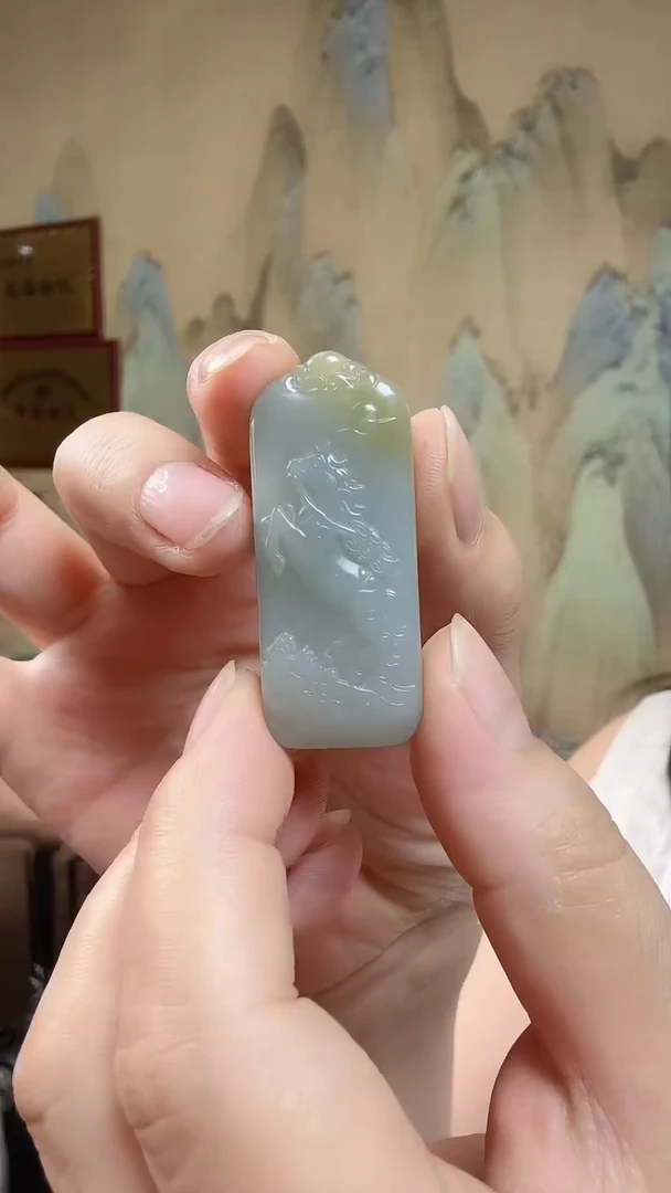 颈饰未镶嵌和田玉.