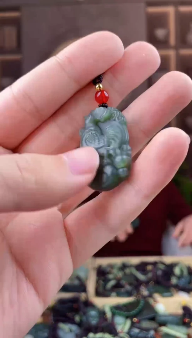 颈饰未镶嵌和田玉拍一发一，多样性发货