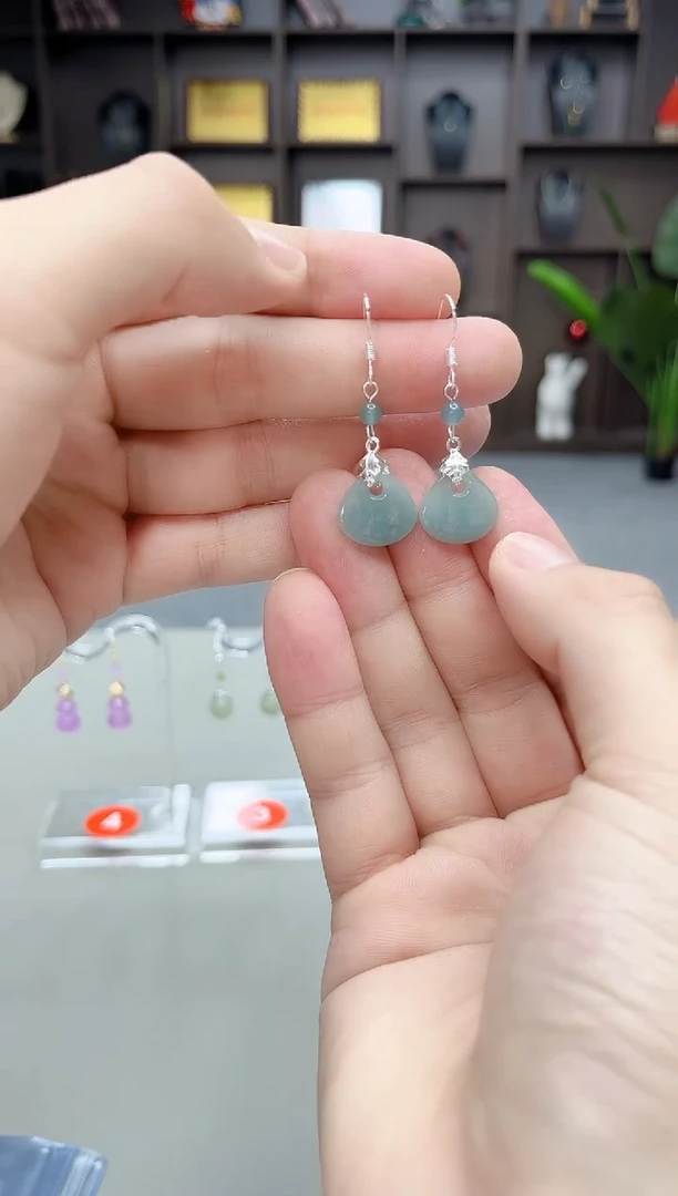 未镶嵌翡翠耳饰328000