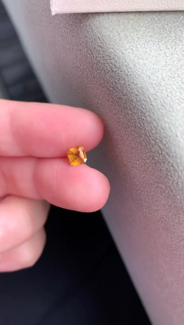 未镶嵌裸石石榴石裸石