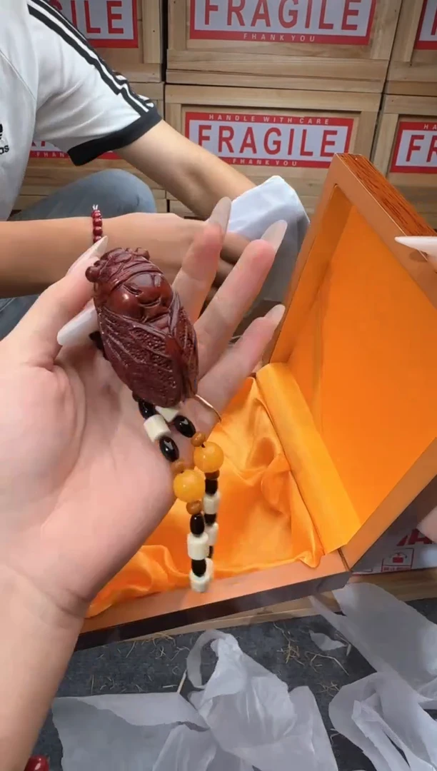 精美手串（无礼盒）