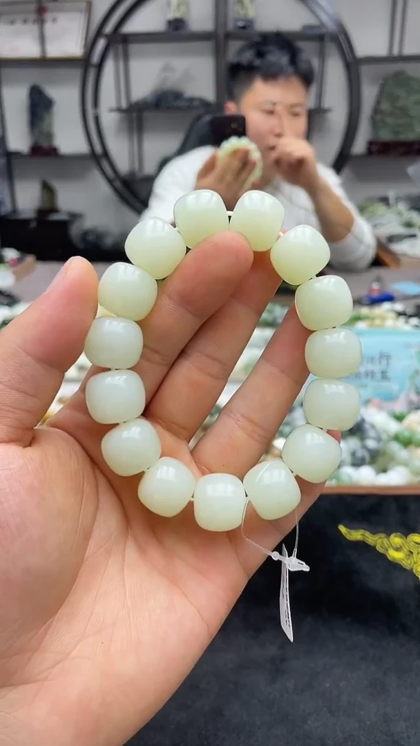 未镶嵌手串和田玉且末近矿青白16老型
