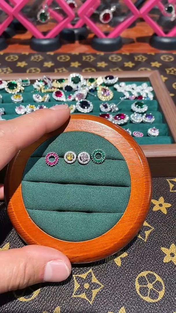 纯铜925银合成碳硅石4付耳钉