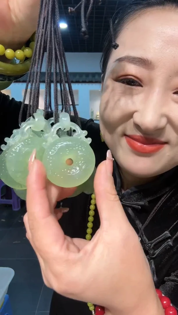 【闪购商品】岫玉颈饰未镶嵌180鬼工怀