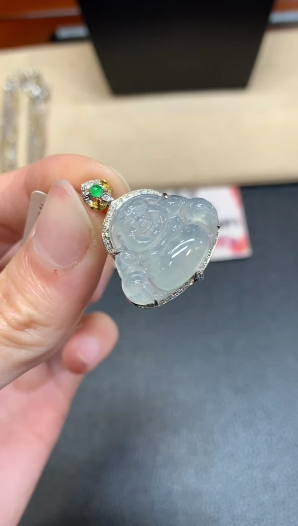 【闪购商品】翡翠颈饰18K金镶嵌【无鉴赏期】