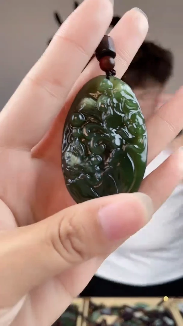 和田玉未镶嵌颈饰多样性发货，拍一发一