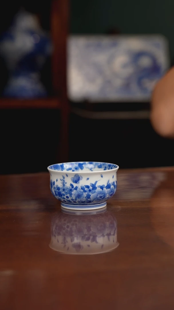 晓月窑青花蝶恋花
