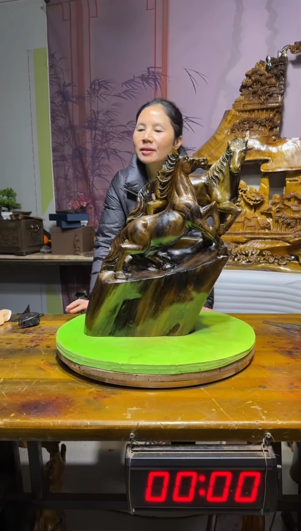 金丝楠y**g金丝楠木雕刻摆件