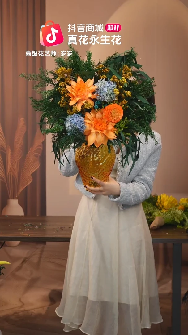 有机玻璃图片款式：花+花瓶一整套