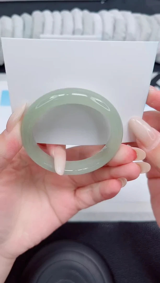 未镶嵌手镯石英质玉119-52.6