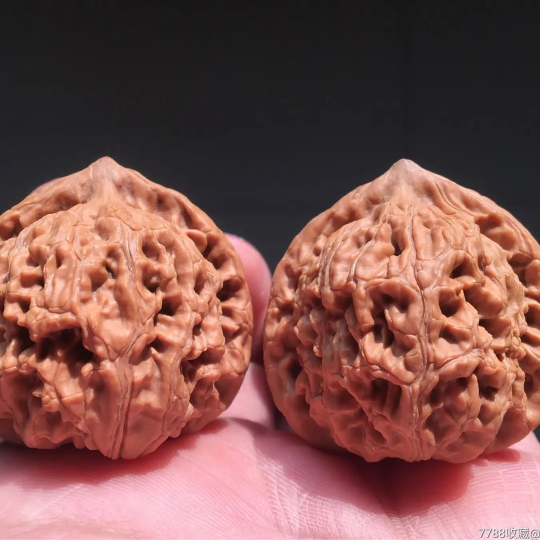 39.9一箱文玩核桃(菲)