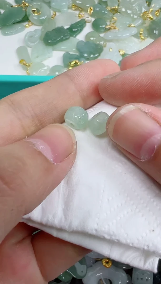 散珠翡翠134号链接，A货翡翠