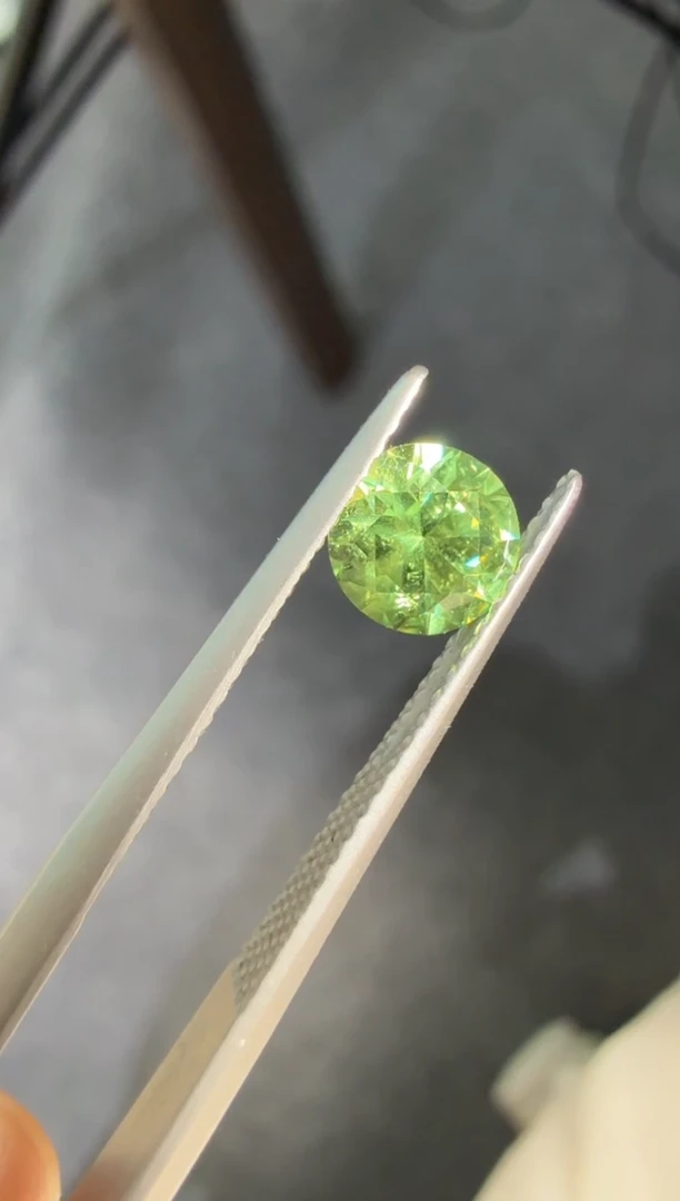 未镶嵌裸石翠榴石1.1ct-A316-1p