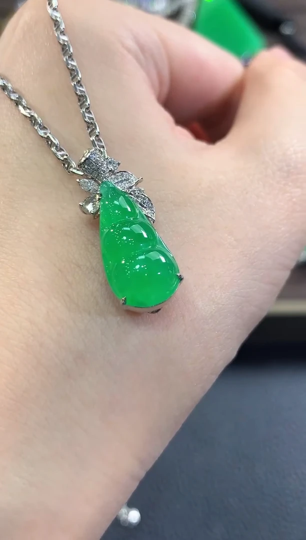 吊坠(不含链)18K金镶嵌翡翠d7