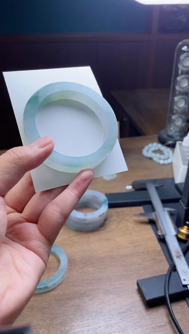 未镶嵌手镯定制翡翠雅**妇定制