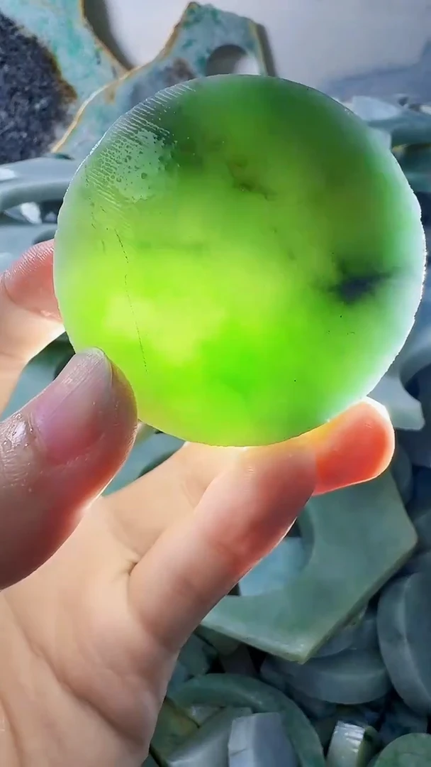 翡翠裸石缅甸翡翠A货文8951